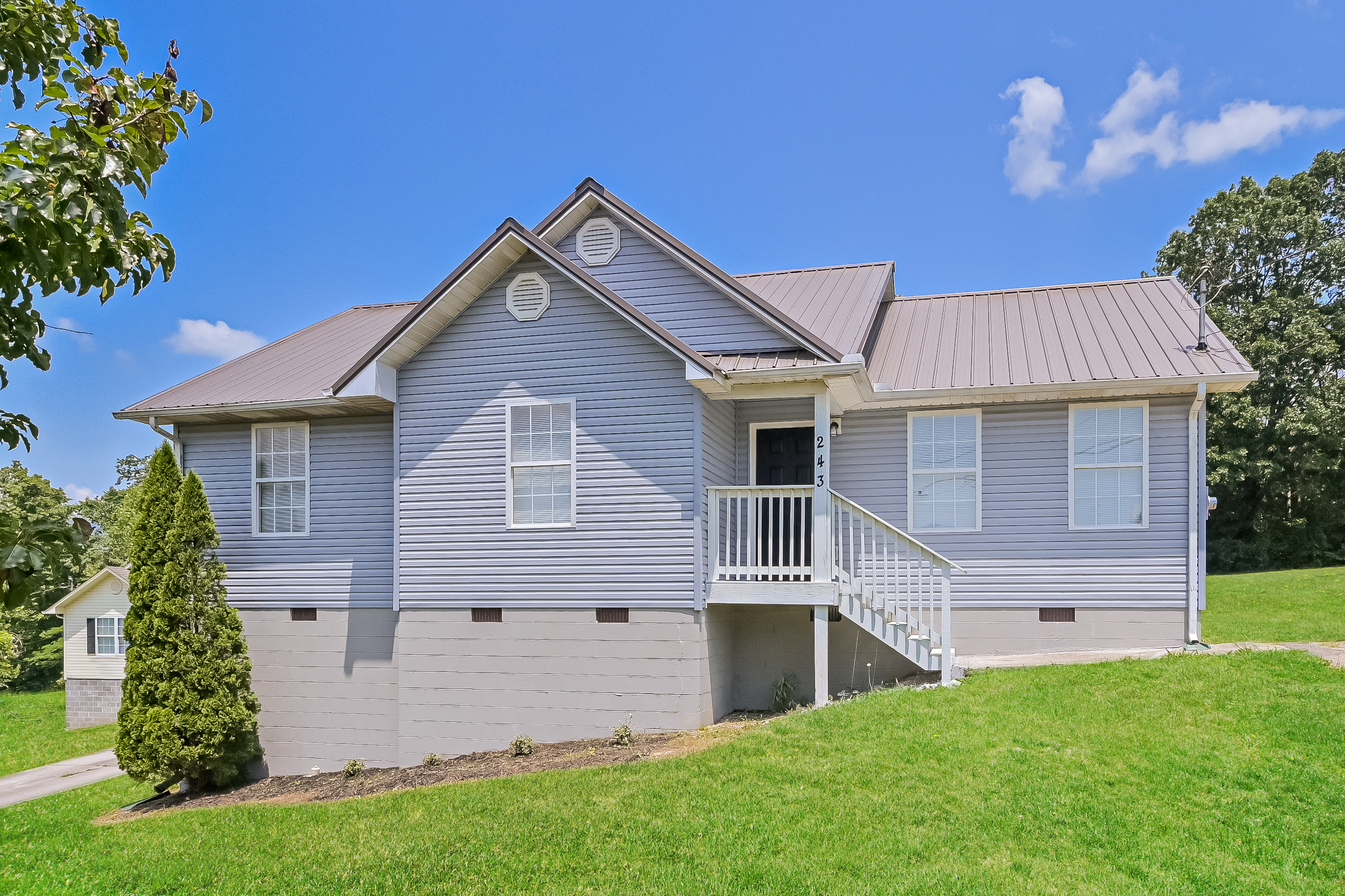 243 SANDY HILL RD LA FOLLETTE, TN 37766